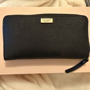 Kate Spade Black Textured Wallet
